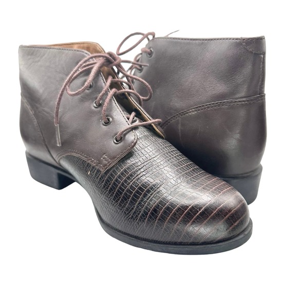 Ariat | Women | Bancroft Lizard Skin Emboss Leather Lace Up Ankle Booties | 7 B - Picture 2 of 16